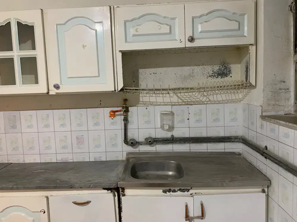 چند عدد کابینت فلزی دسته دوم بالا و پابین|آب‌چکان و نظم‌دهنده ظروف|ایلام, |دیوار