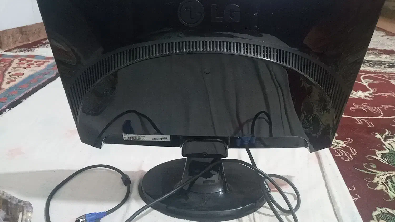 مانیتور ۱۹ ال جی|قطعات و لوازم جانبی رایانه|همدان, |دیوار