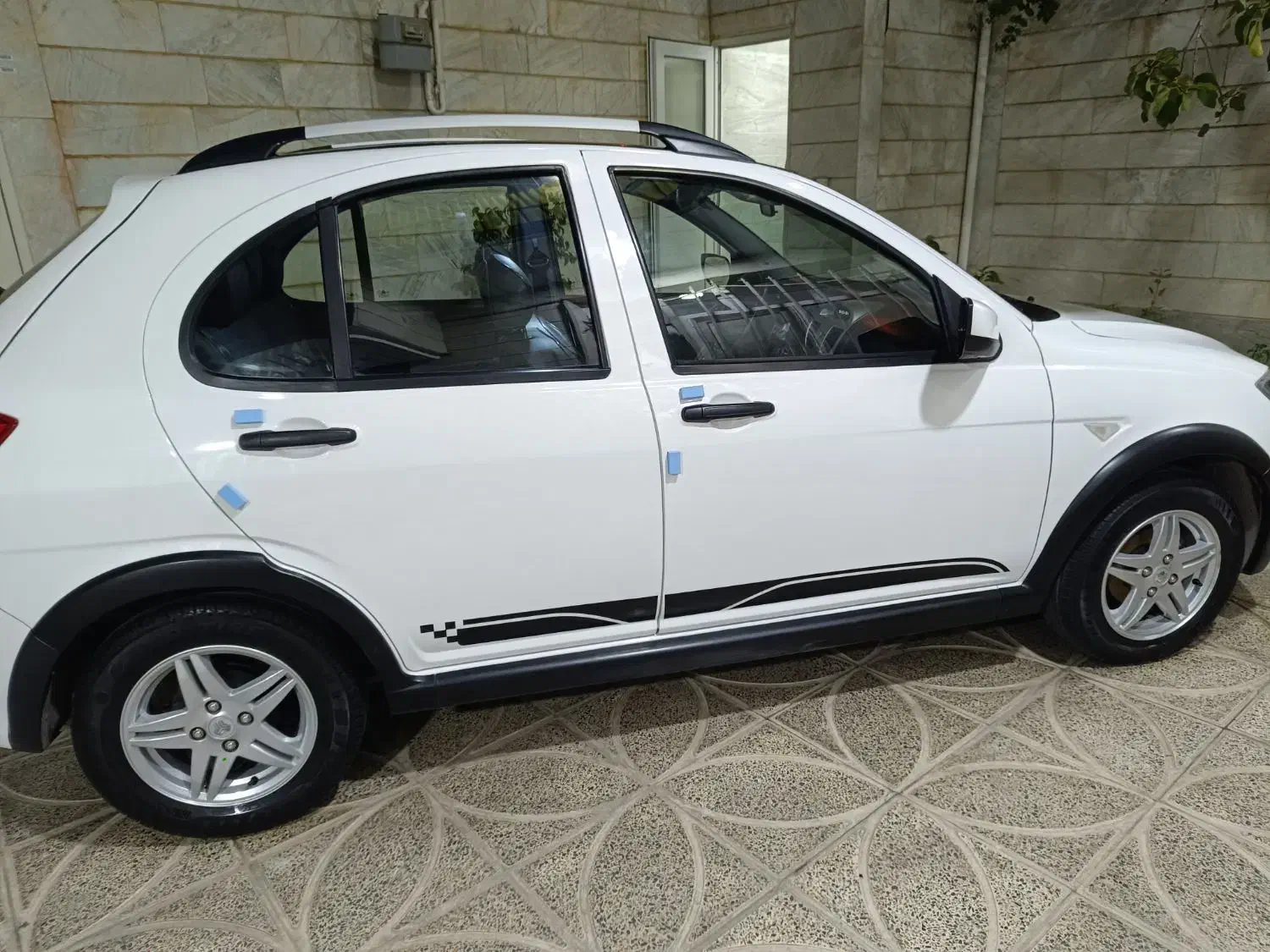 کوییک آر مدل ۱۴۰۱|خودرو سواری و وانت|بروجرد, |دیوار