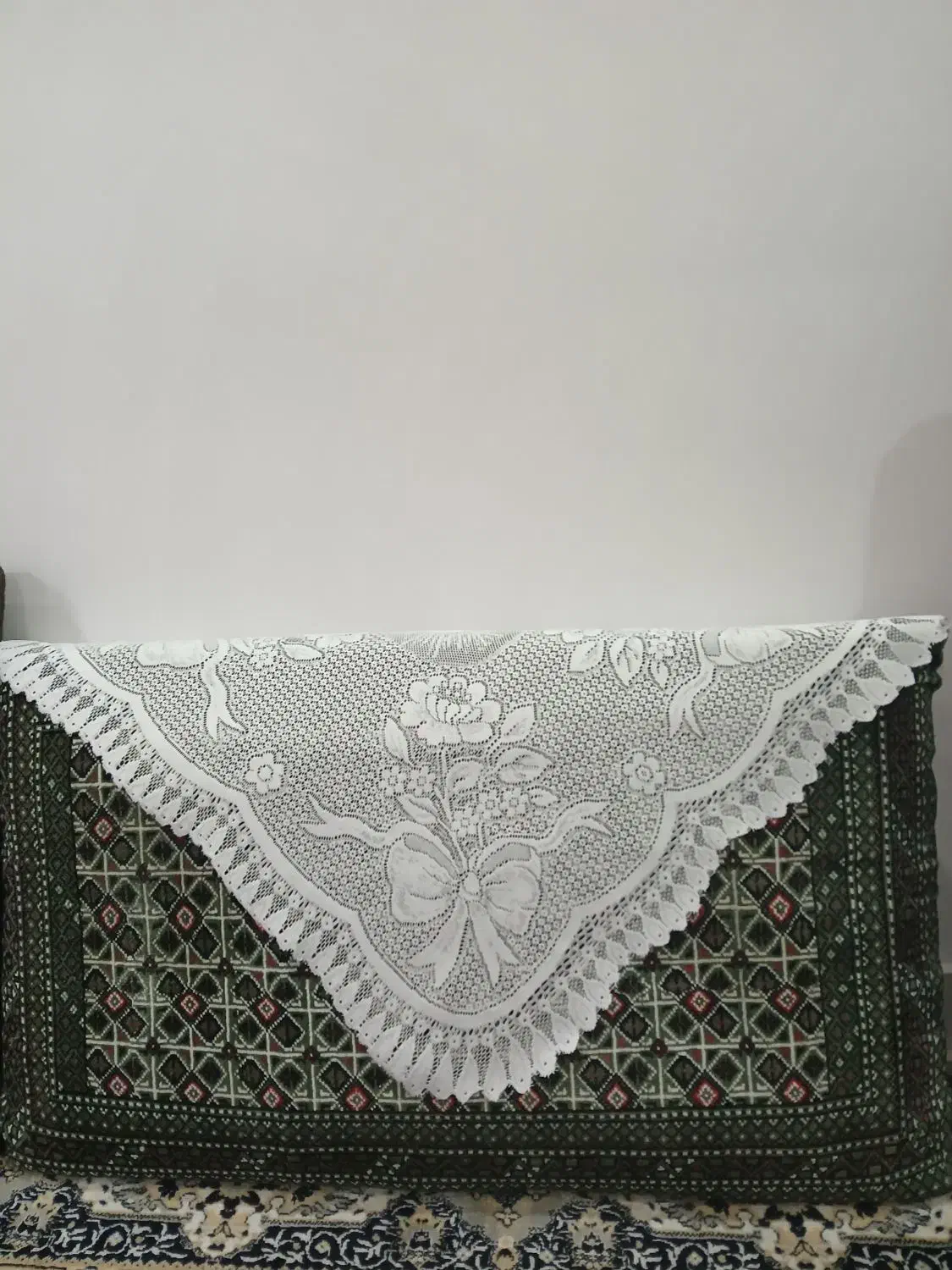 پشتی سبز و قهوه ای|پشتی|اهواز, بهارستان|دیوار