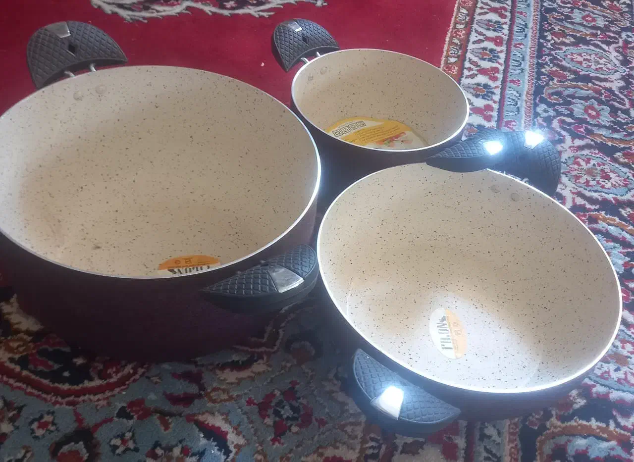 قابلمه وماهیتابه گرانیتی|ظروف پخت‌وپز|شیراز, دارالرحمه|دیوار