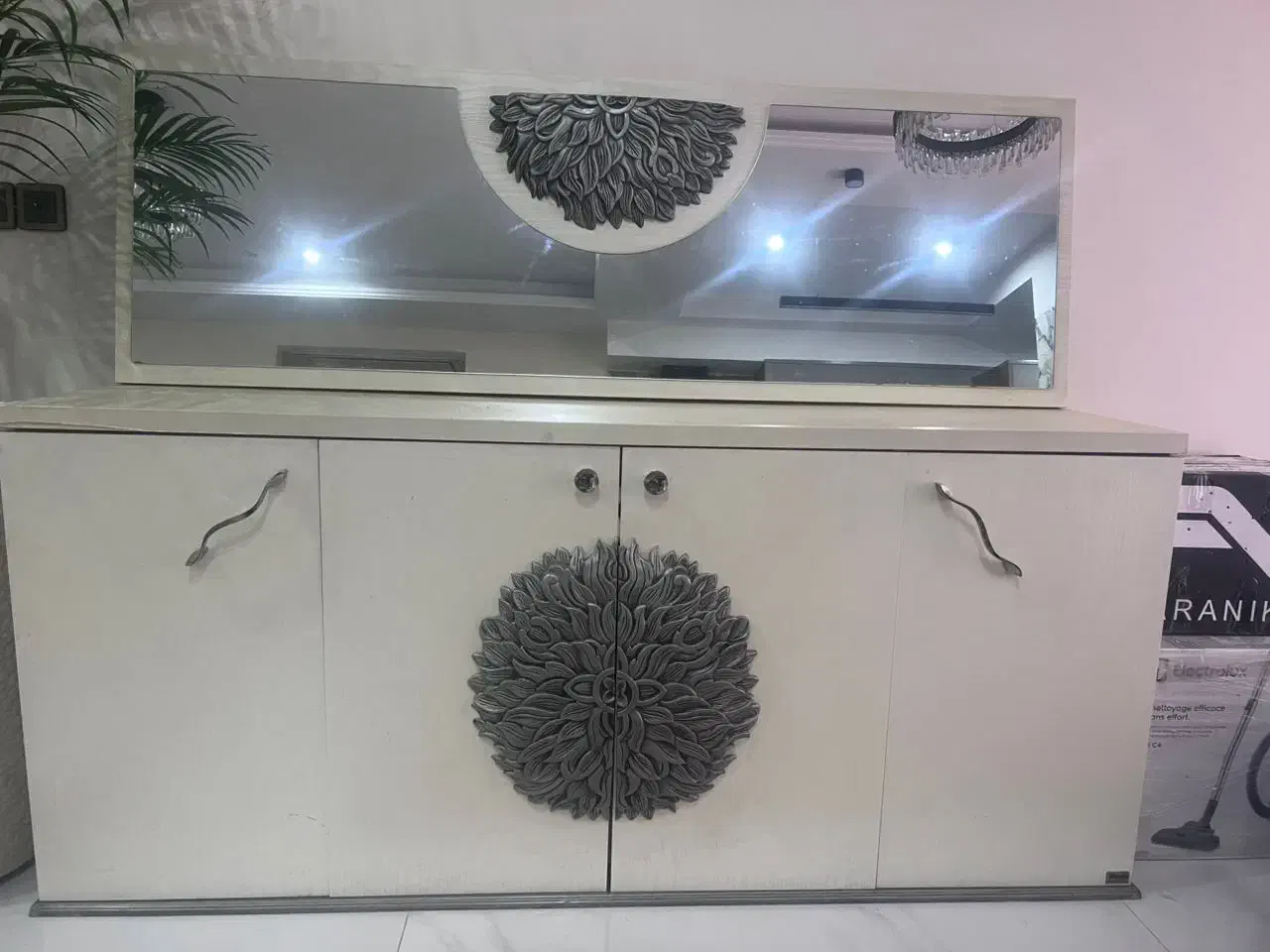 آینه کنسول|بوفه، ویترین، کنسول|تهران, فردوس|دیوار