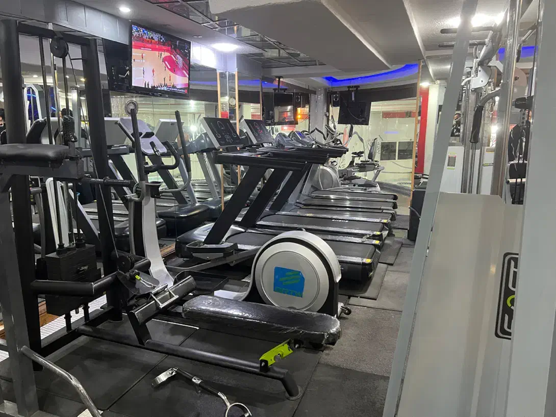 خدمات|استخدام سرایداری و نظافت|تهران, جمهوری|دیوار