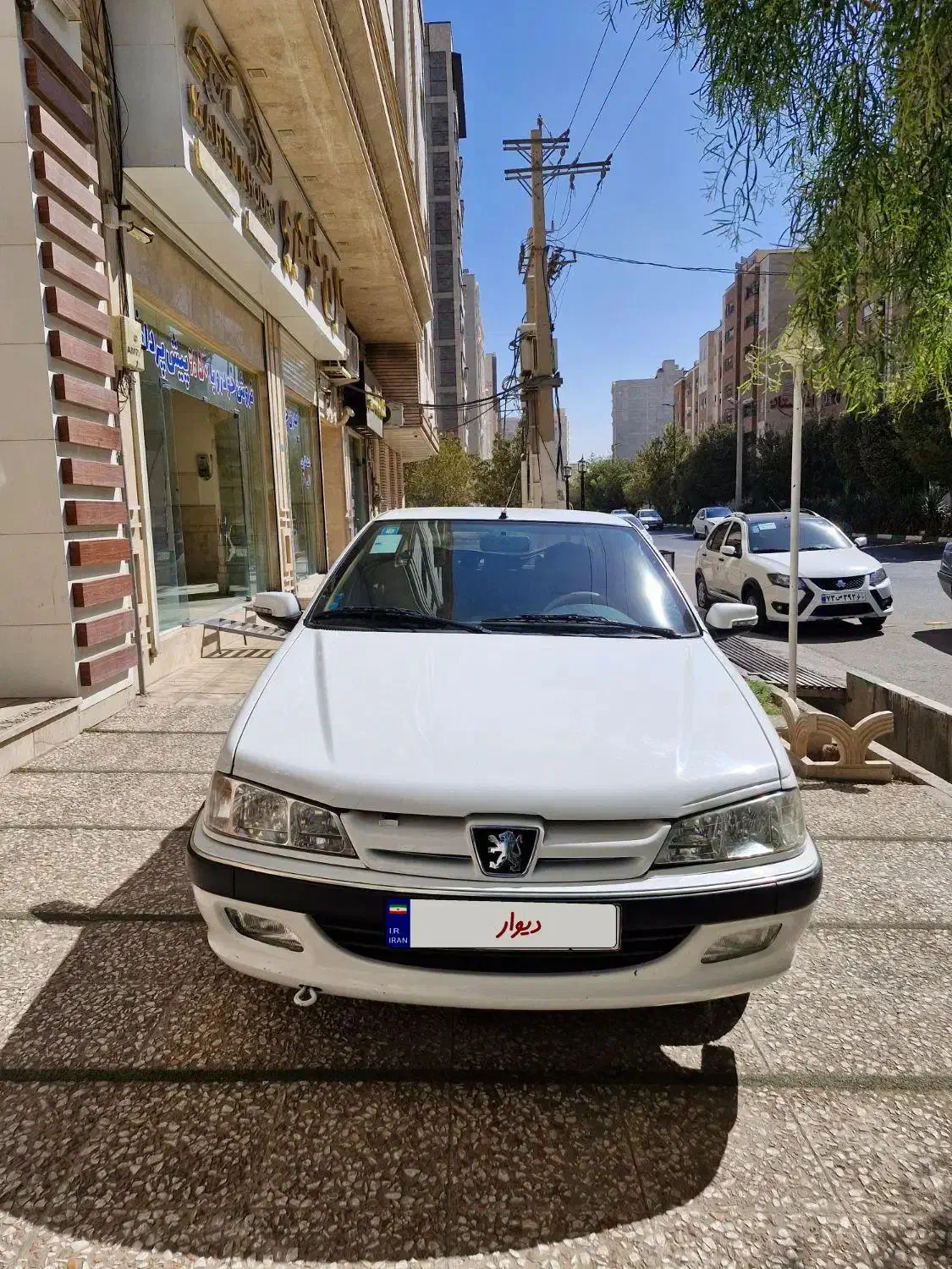 پژو پارسXU7P مدل ۴۰۱|خودرو سواری و وانت|قم, باغ کرباسی|دیوار