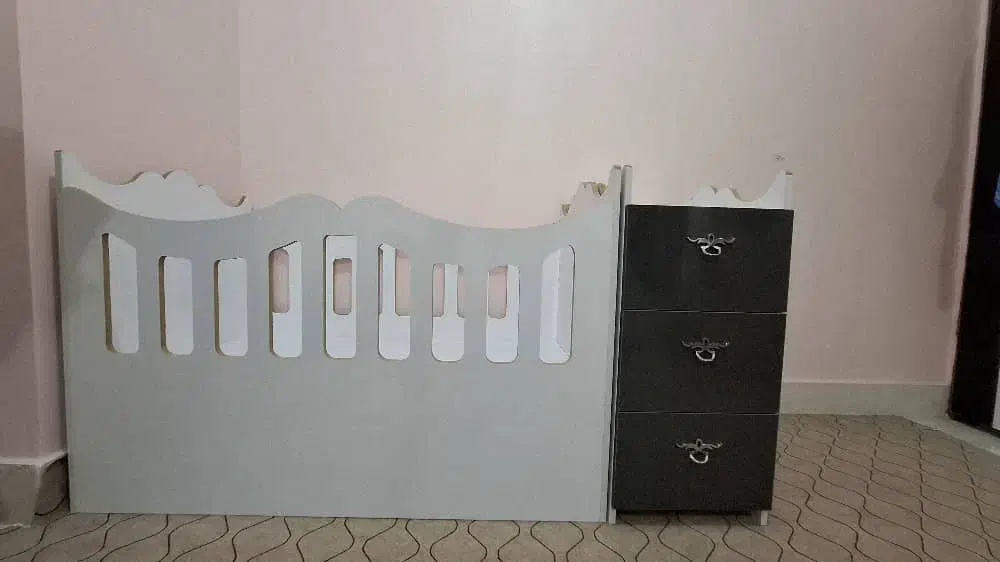 سرویس تخت و سه کشاب بچه|تخت و سرویس خواب|ایذه, |دیوار