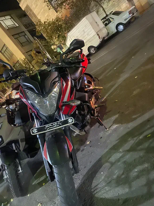 ان اس ۲۰۰مدل ۹۳ وحشی|موتورسیکلت|تهران, لاله زار|دیوار