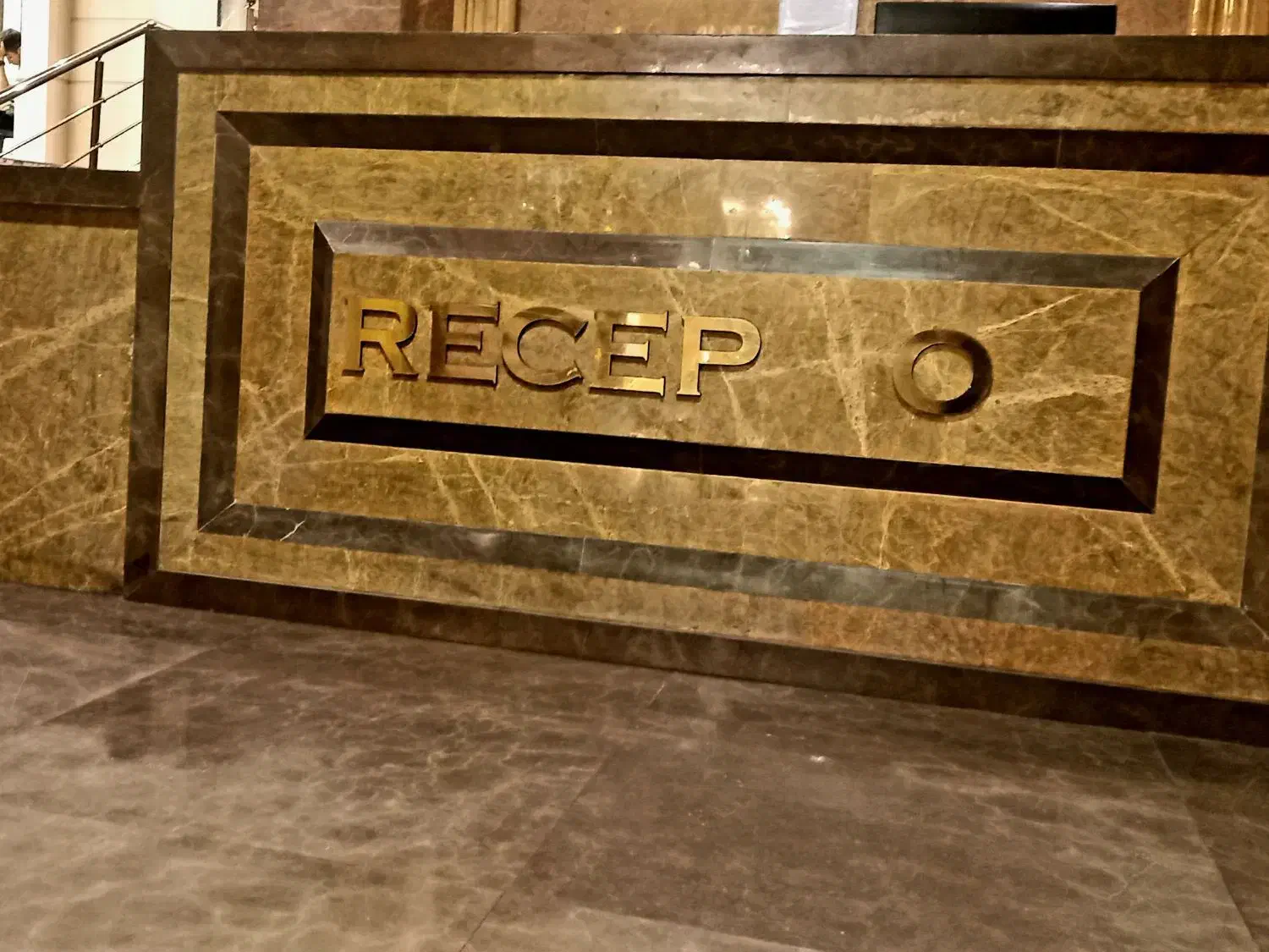 خدمات نظافتی مجتمع تجاری اداری|استخدام سرایداری و نظافت|تهران, ولنجک|دیوار