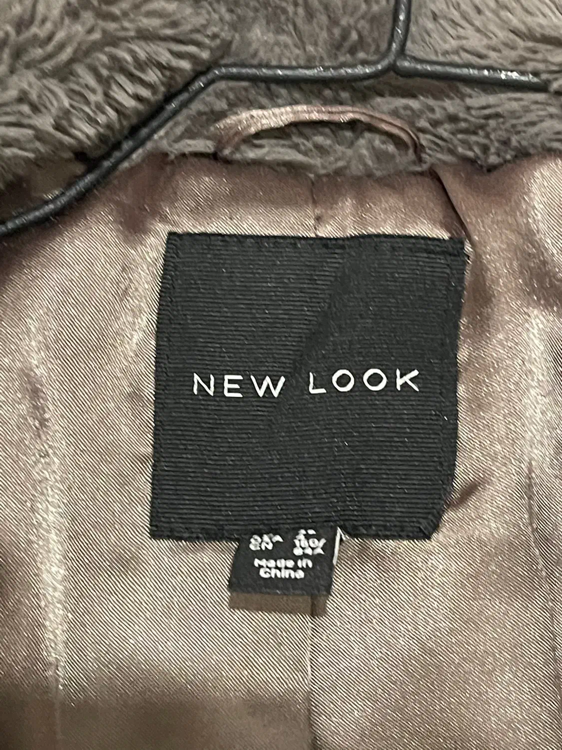 کت خز|لباس|تهران, هفت چنار|دیوار