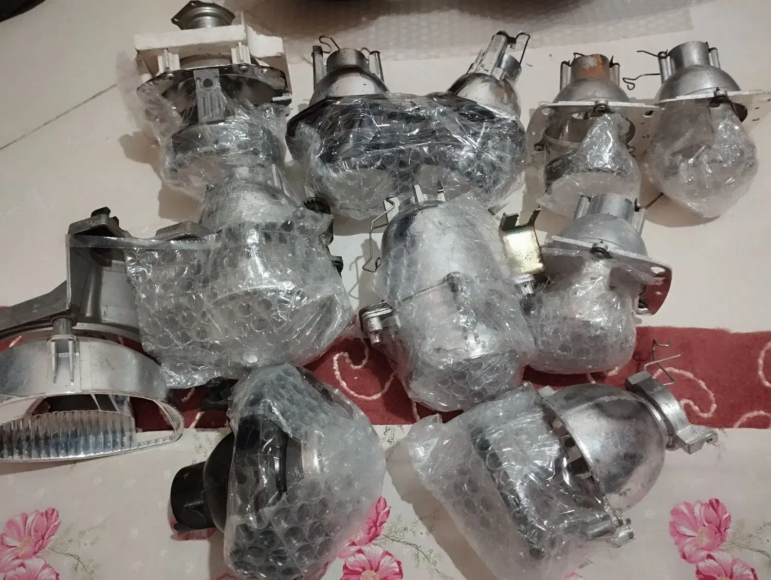 مه شکن چراغ عقب فلاشر لنز هواکش قفل قاب ماشین|قطعات یدکی و لوازم جانبی|اصفهان, ملکشهر|دیوار