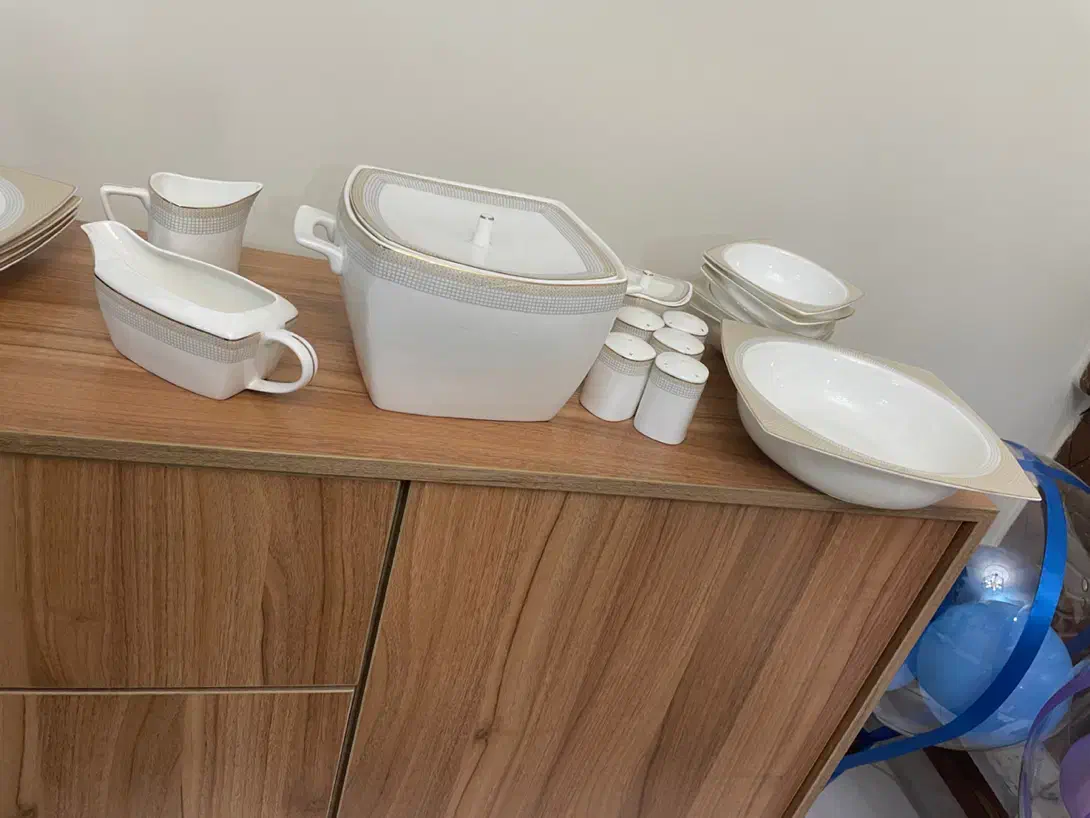 فروش سرویس چینی المانی ۱۲۶ پارچه|ظروف سرو و پذیرایی|کرج, گلشهر|دیوار