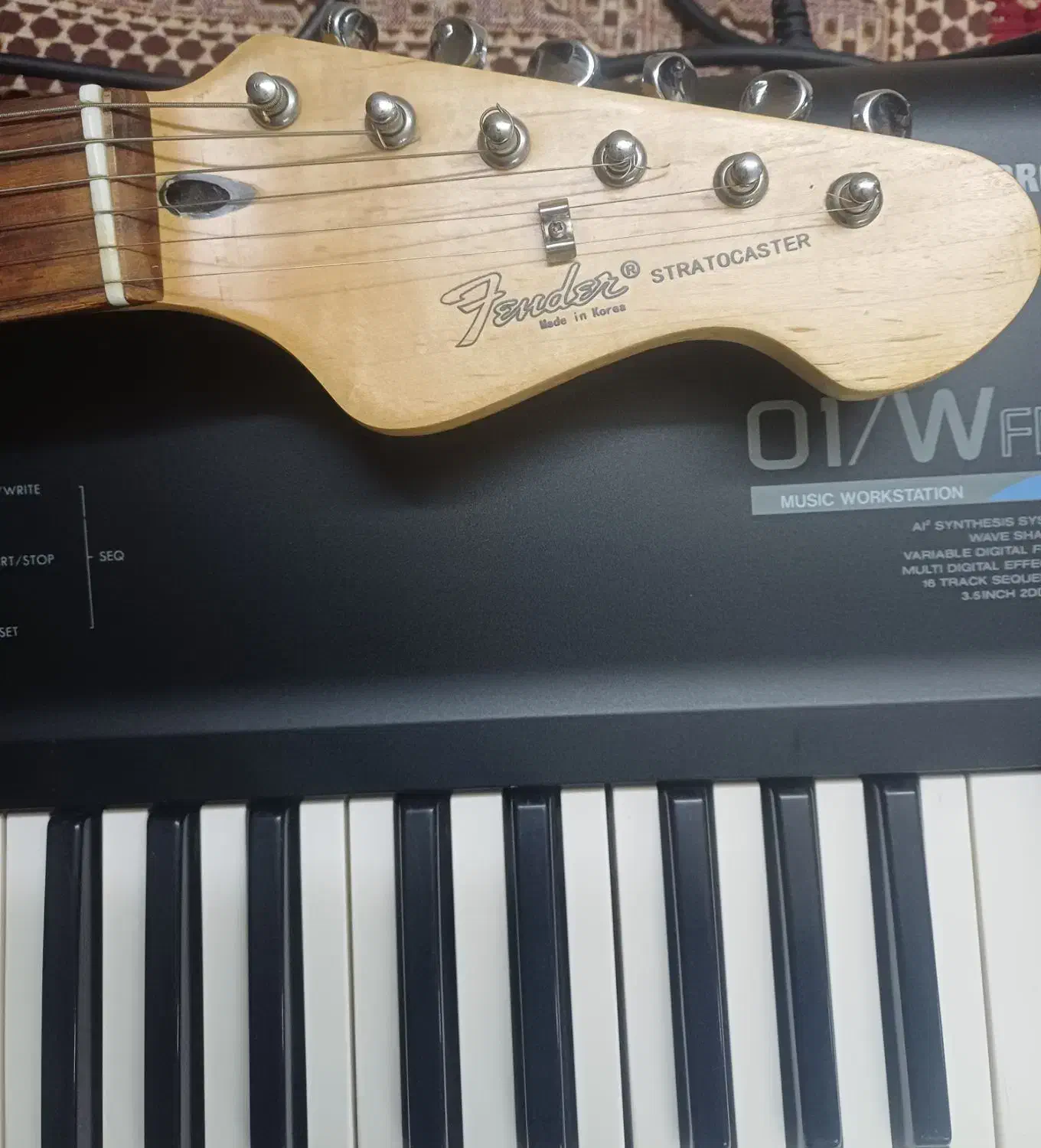 گیتار fender stratocaster ساخت کره|گیتار، بیس، امپلیفایر|کرج, شهرک جهان آرا|دیوار