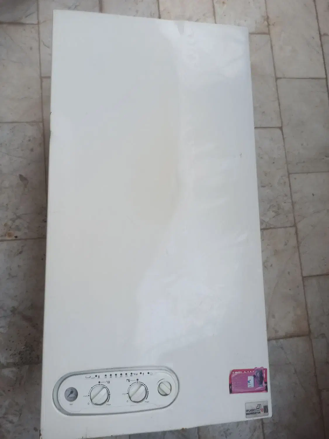 پکیج ایران رادیاتور دو مبدله ۲۴۰۰۰ سالم|آبگرمکن، پکیج، شوفاژ|اصفهان, شهید رجایی|دیوار