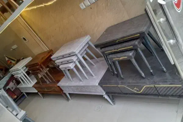 مبل و جلو مبلی رنگ بندی دارد|مبلمان خانگی و میز عسلی|کاشمر, |دیوار