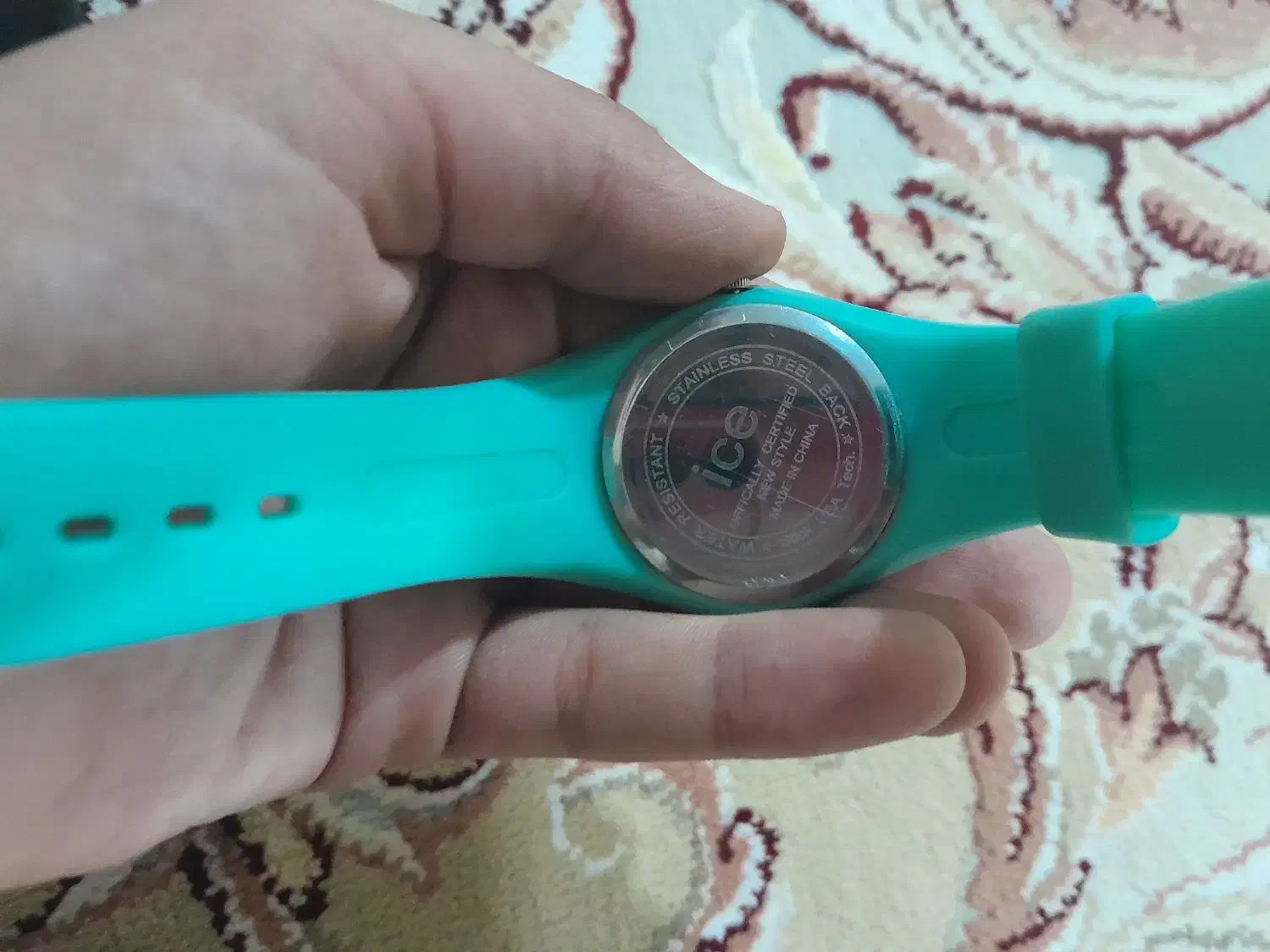 ساعت مچی|ساعت|اشترینان, |دیوار