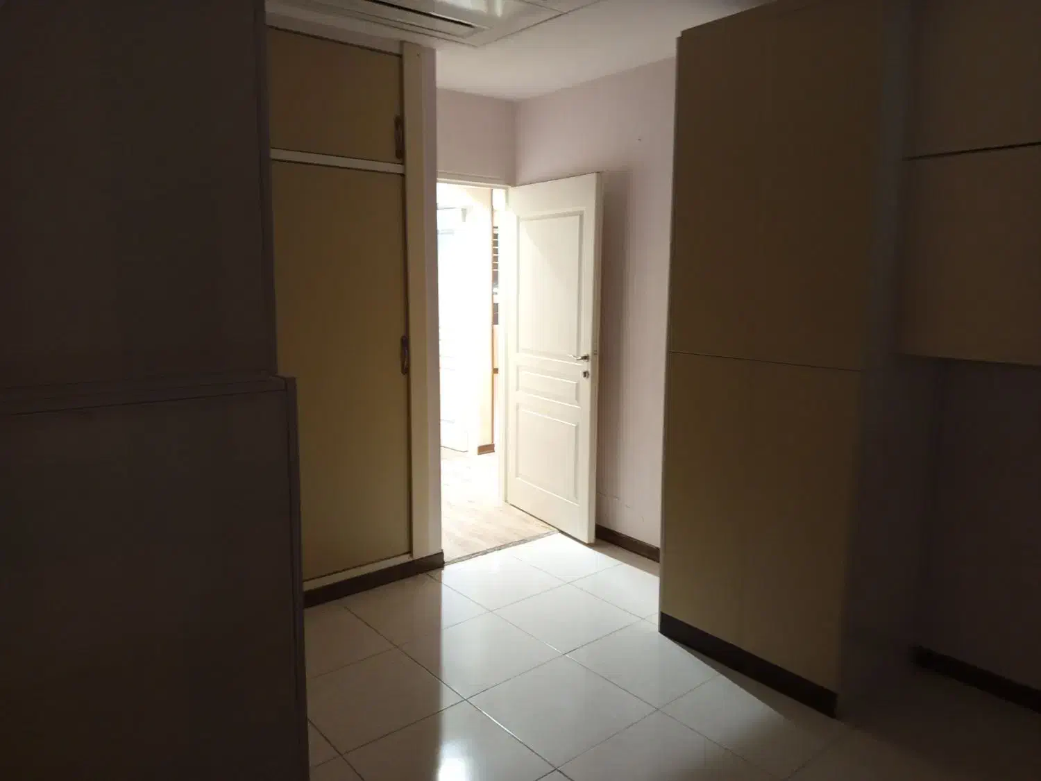 ۹۵متر دوخوابه دریاچه چیتگر