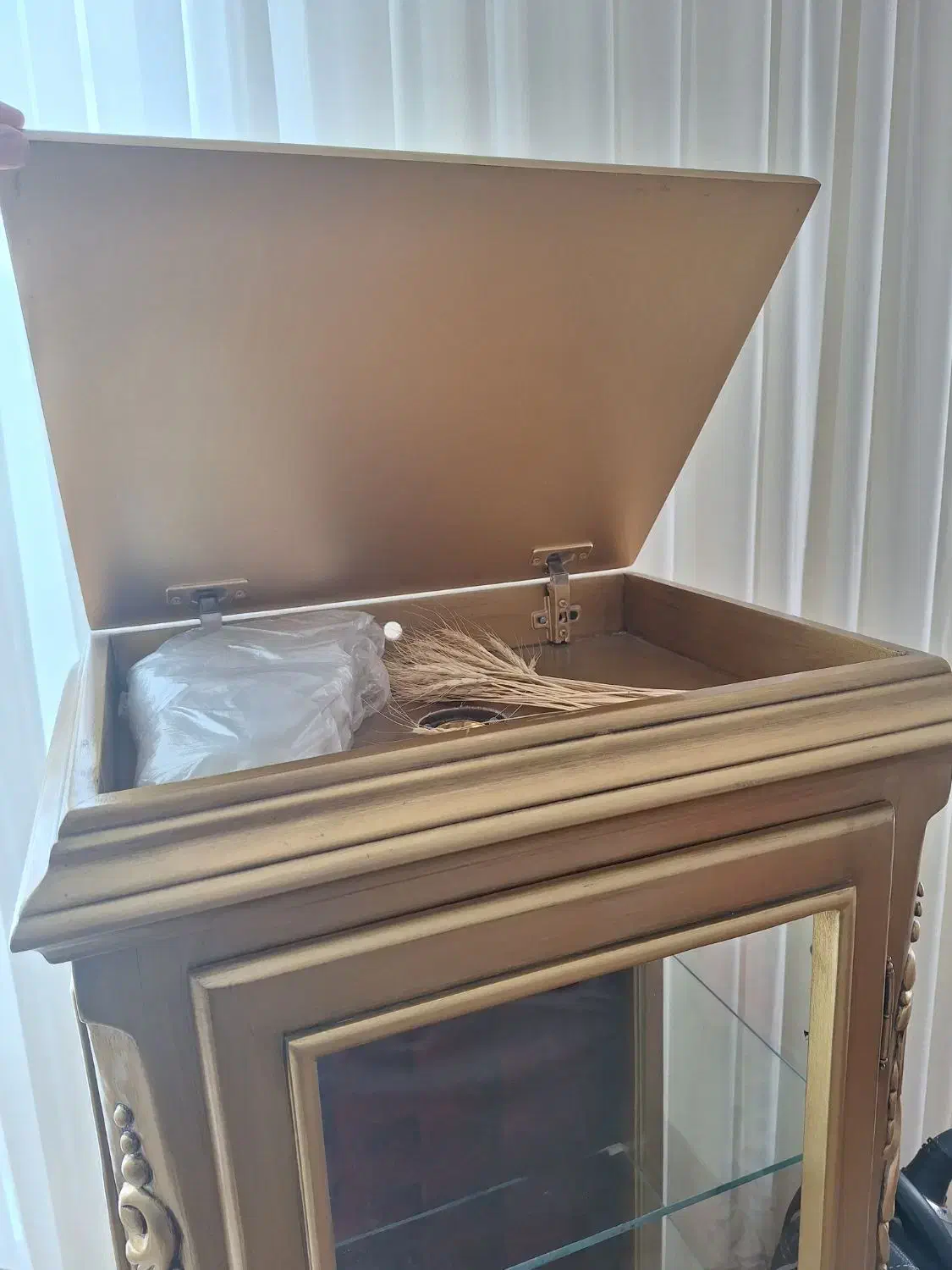 گنجه، بوفه، ویترین|بوفه، ویترین، کنسول|گلبهار, شهر جدید گلبهار|دیوار