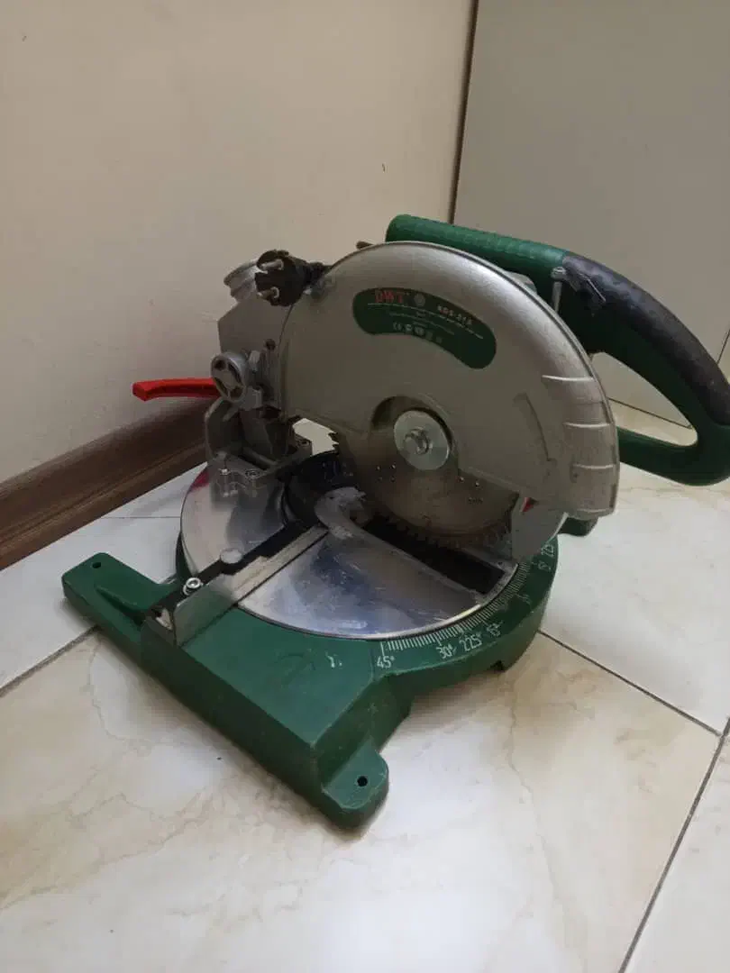 فارسی بر ۱۹۰|ابزارآلات|فردیس, شهرک گلها|دیوار