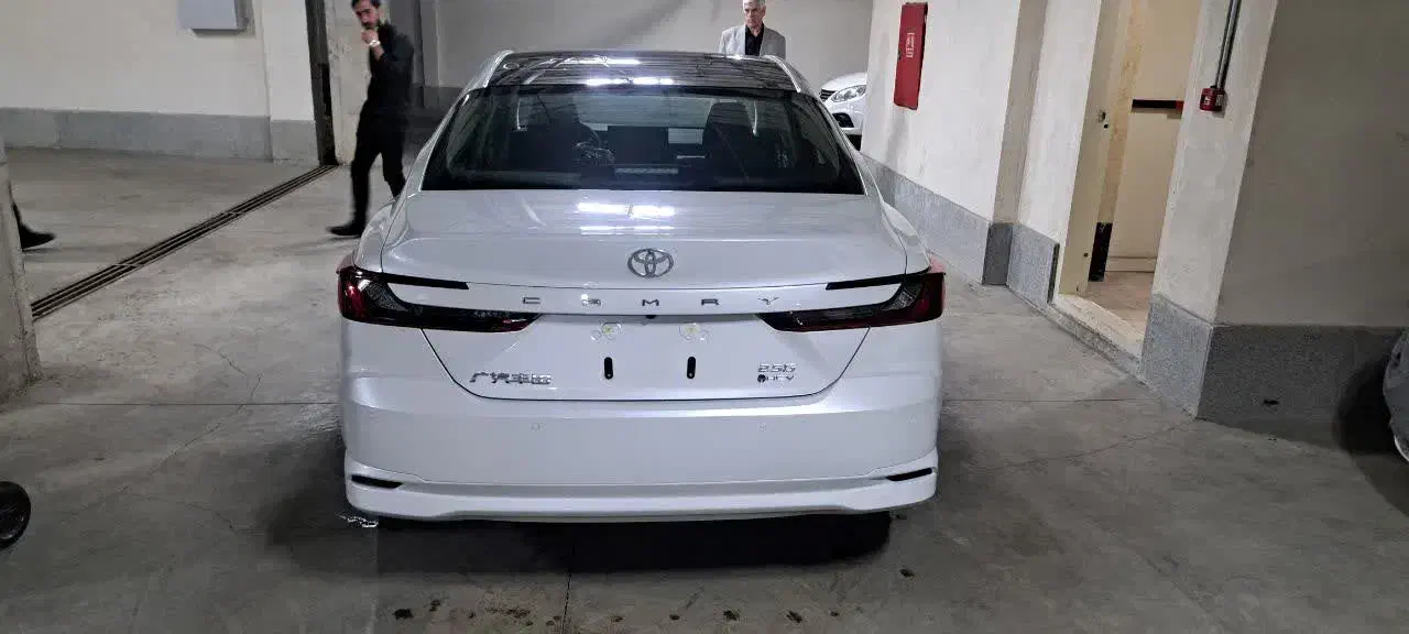 تویوتا کمری هیبرید پرمیوم مدل 2025 2.5 لیتر|خودرو سواری و وانت|تهران, هوانیروز|دیوار
