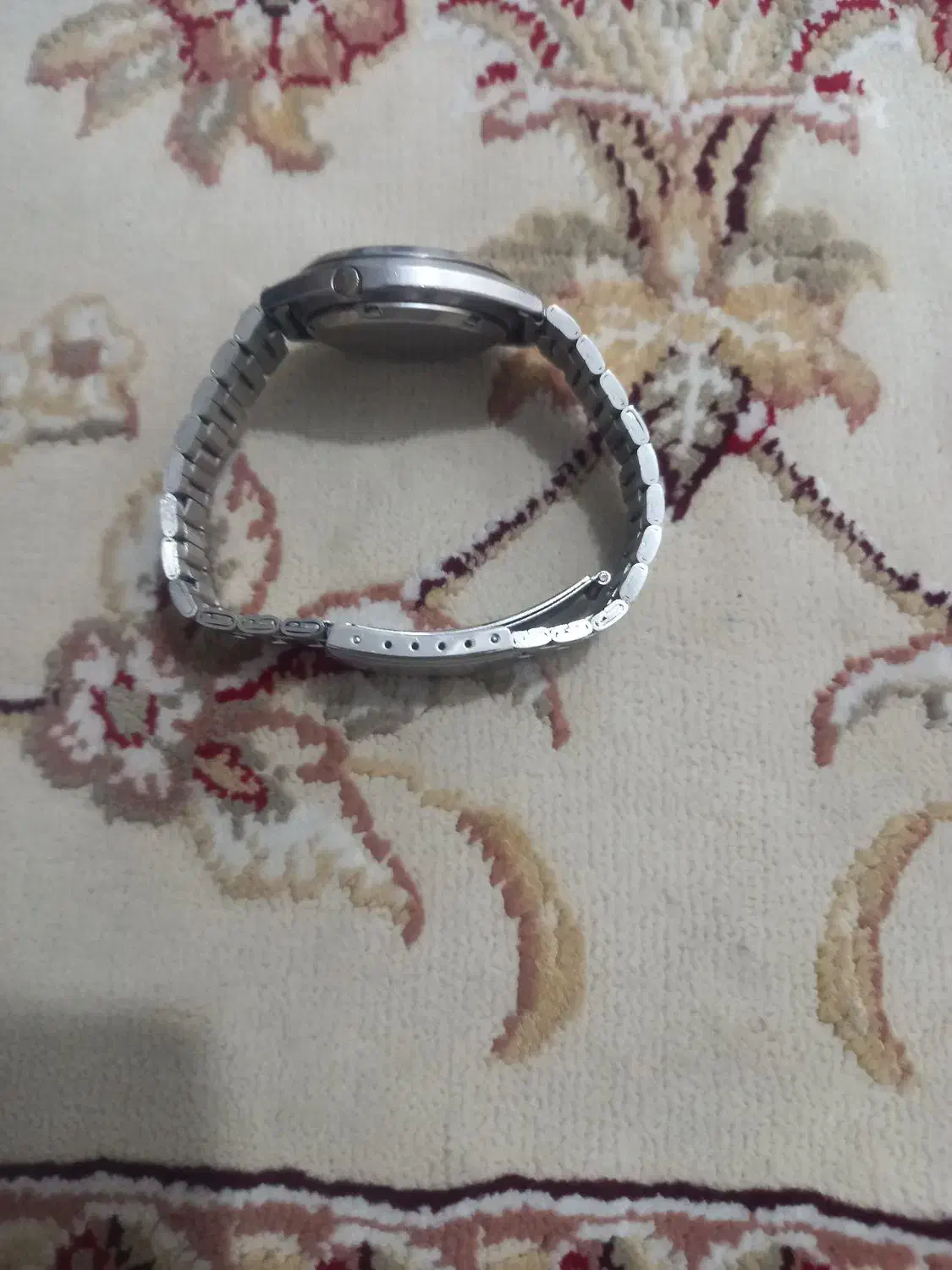 ساعت سیکو5|ساعت|رباط‌کریم, رباط‌کریم|دیوار