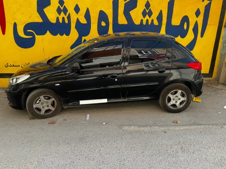 پژو ۲۰۷ اتومات سقف شیشه ای|خودرو سواری و وانت|ایلام, |دیوار