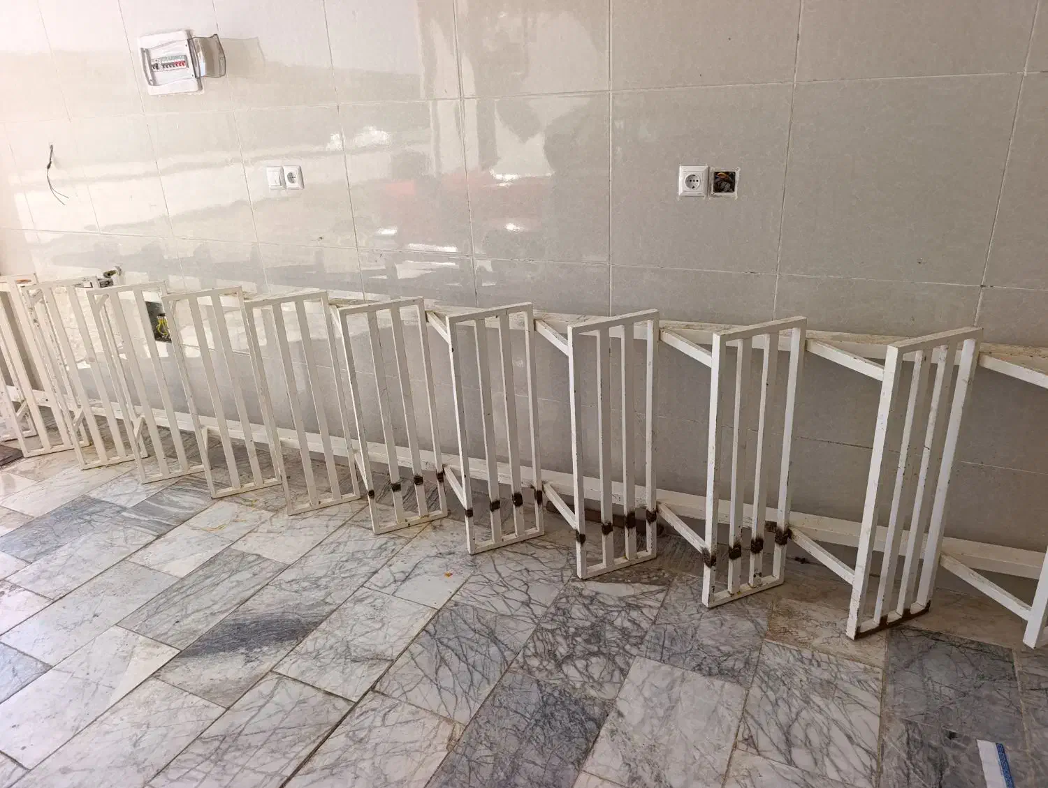 پله آهنی|مصالح و تجهیزات ساختمان|قم, شهرک خودرو|دیوار