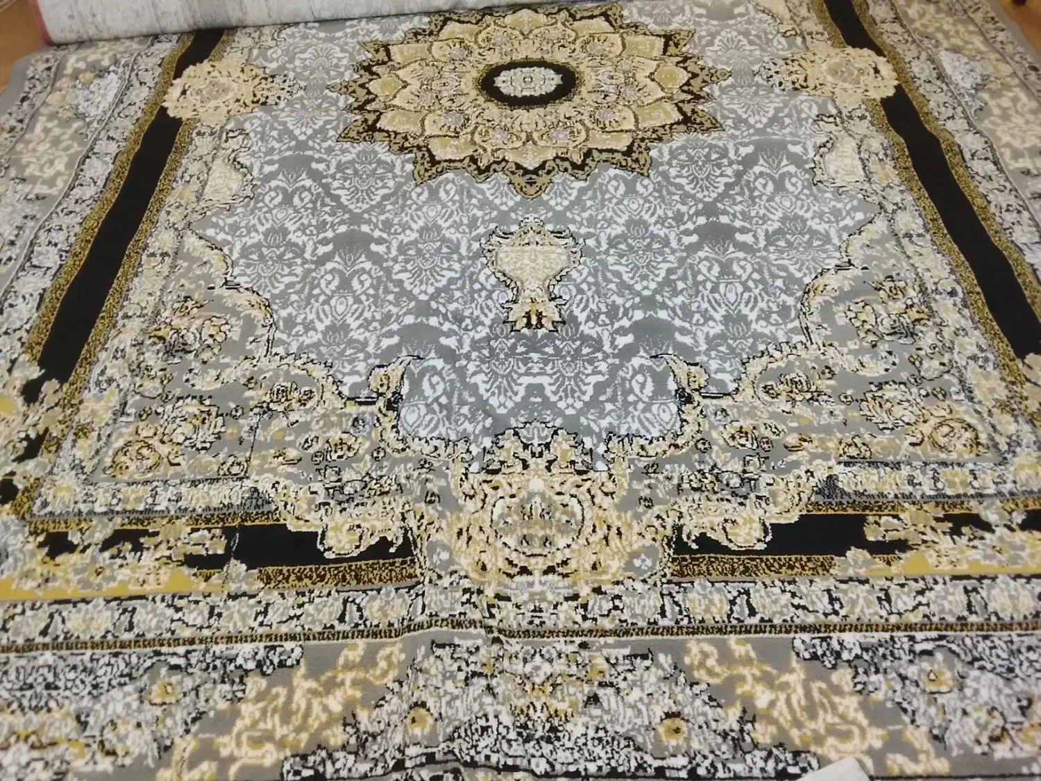 فرش 12متری|فرش|پردیس, فاز ۲|دیوار