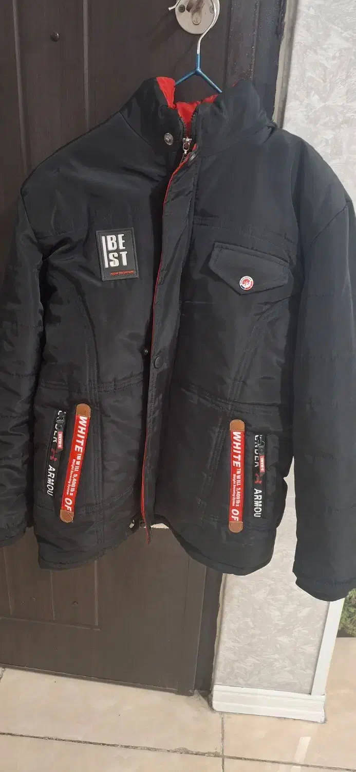 کاپشن|لباس|اهواز, کوی باهنر|دیوار