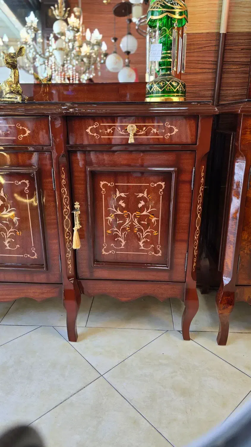 آینه و کنسول سه درب ایتالیایی معرق براق چوب گلنازک|بوفه، ویترین، کنسول|تهران, افسریه شمالی|دیوار