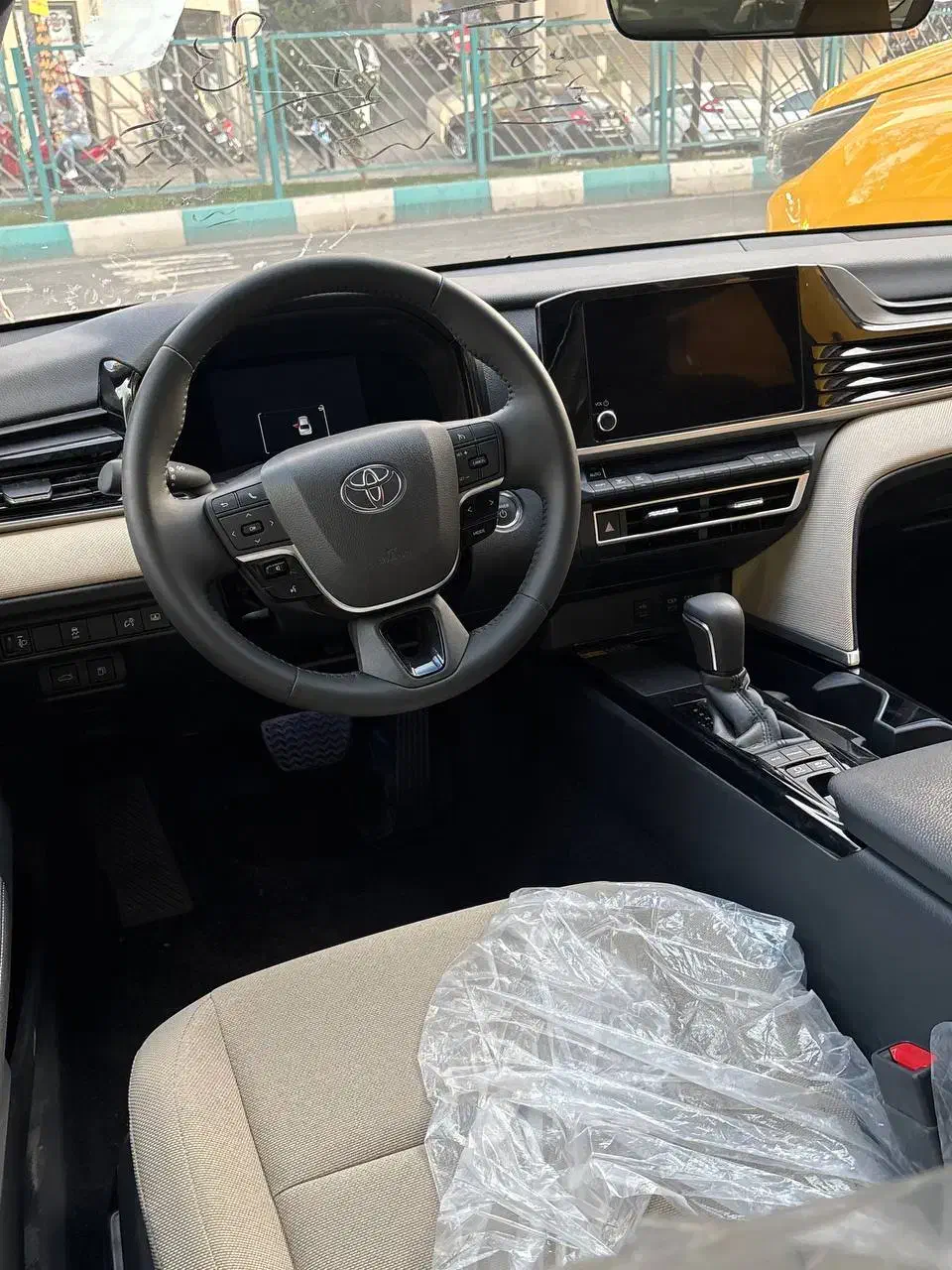 کمری ژاپن Le هیبرید سفید (مدل ۲۰۲۵)|خودرو سواری و وانت|تهران, قیطریه|دیوار