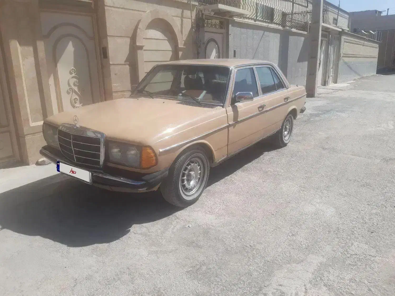 بنز دانشجویی کلاسیک|خودرو کلاسیک|نجف‌آباد, طالقانی|دیوار