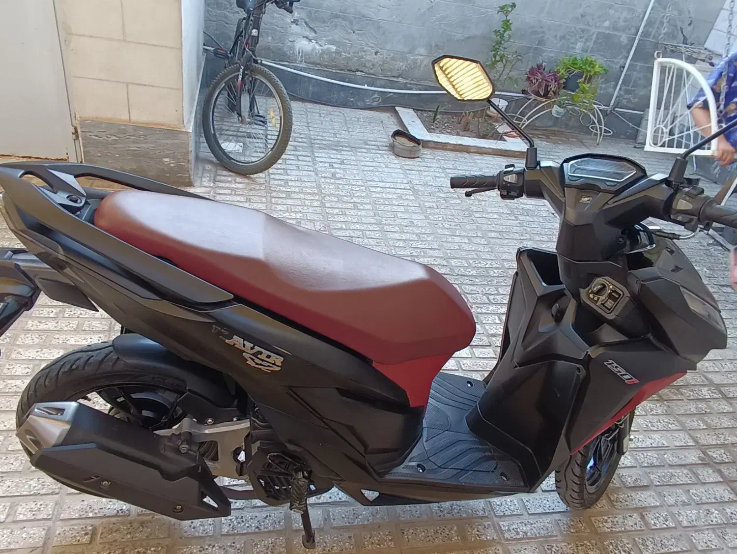 موتور کلیک 1401|موتورسیکلت|تربتحیدریه, شهید قرنی|دیوار