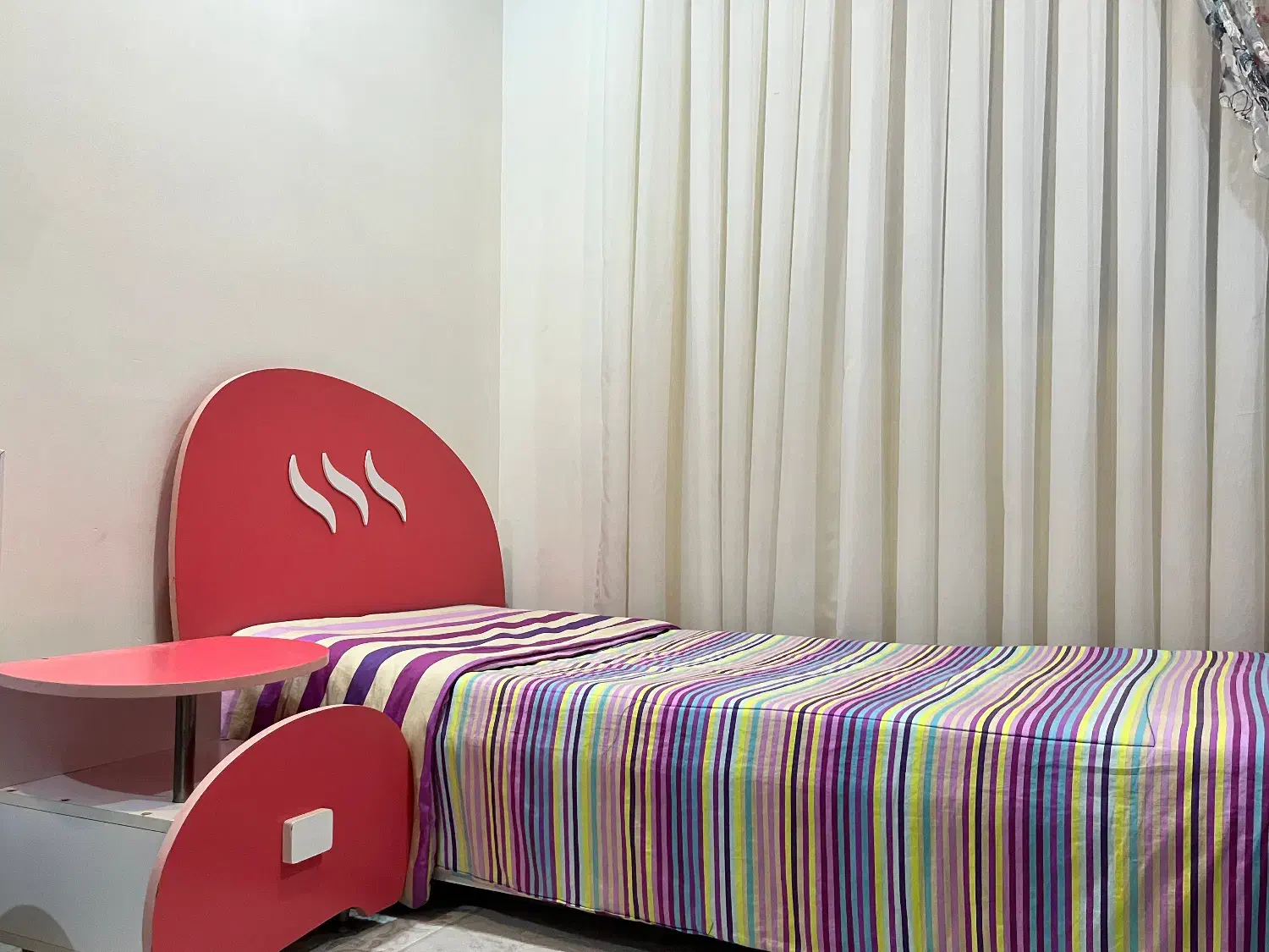 تخت و کمد کودک و نوجوان|تخت و سرویس خواب|ساری, |دیوار