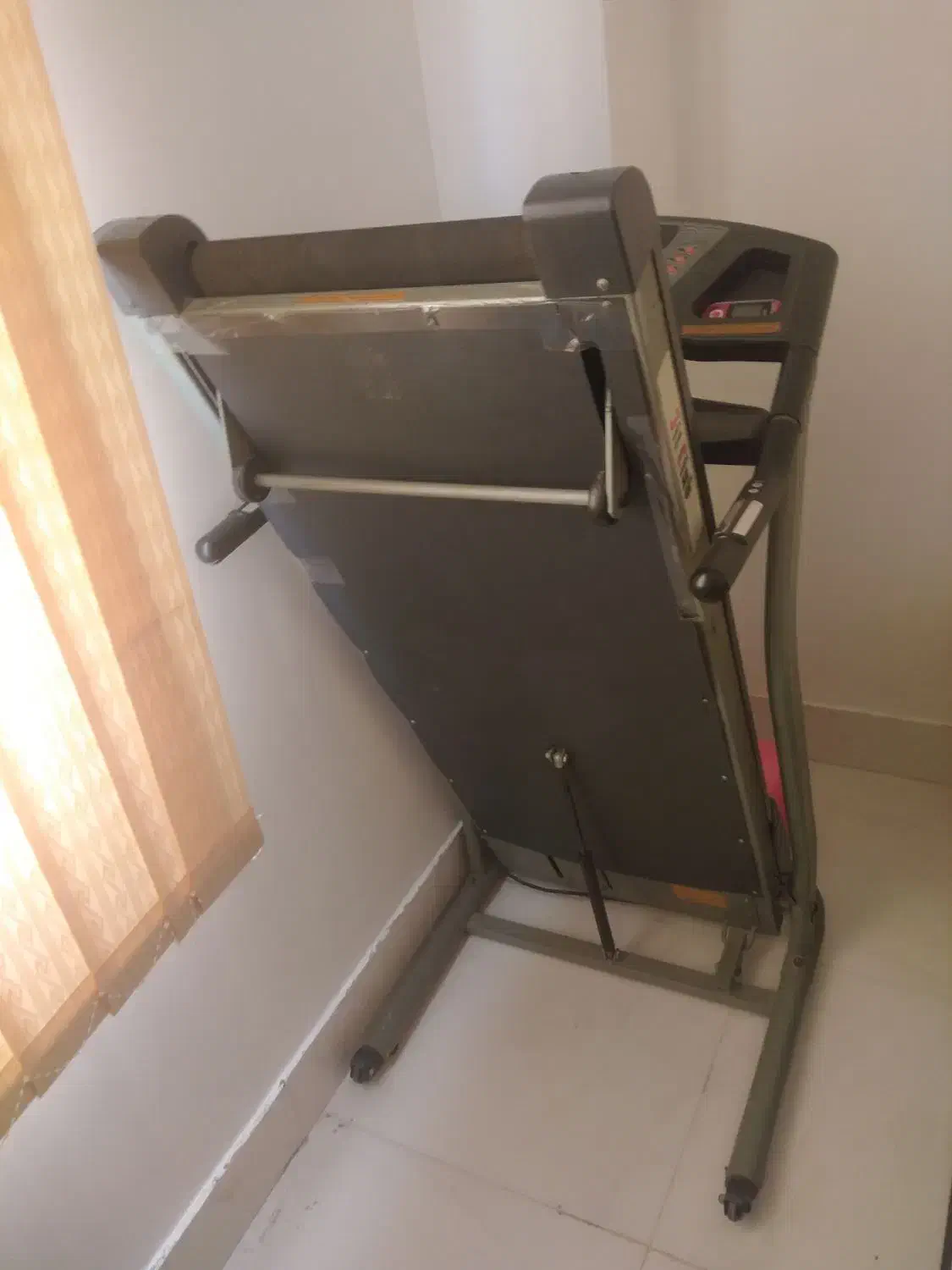 تردمیل|تجهیزات ورزشی|جم, |دیوار