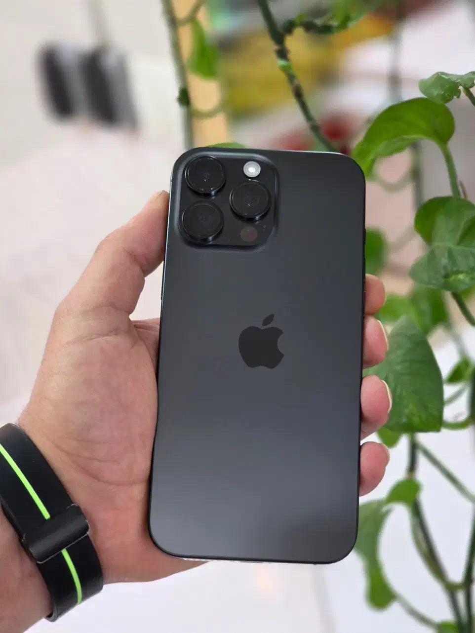 Apple iPhone 16 Pro Max|موبایل|لنجان, |دیوار