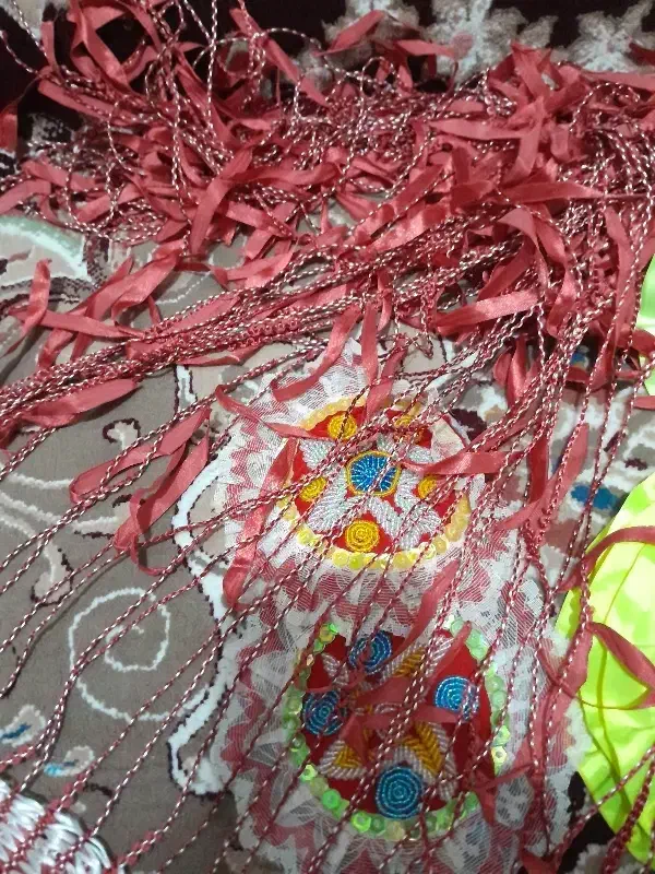 پرده ریسه ای و مقداری لوازم دستی و سنتی|پرده، رانر، رومیزی|ایذه, |دیوار