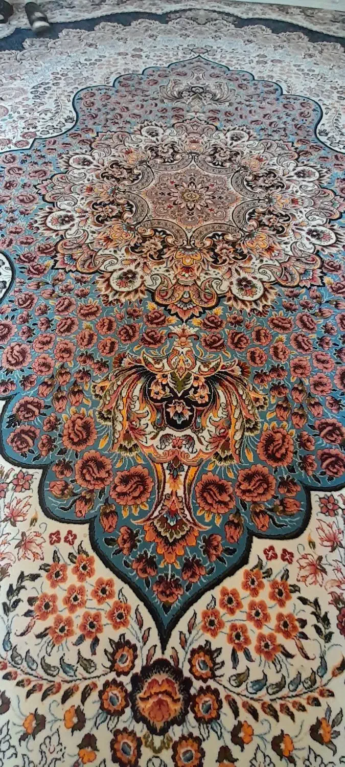 فرش ۱۲ متری ۱۰۰۰ شانه نگین مشهد درحد نو نرم و لطیف|فرش|رشت, ترمینال|دیوار