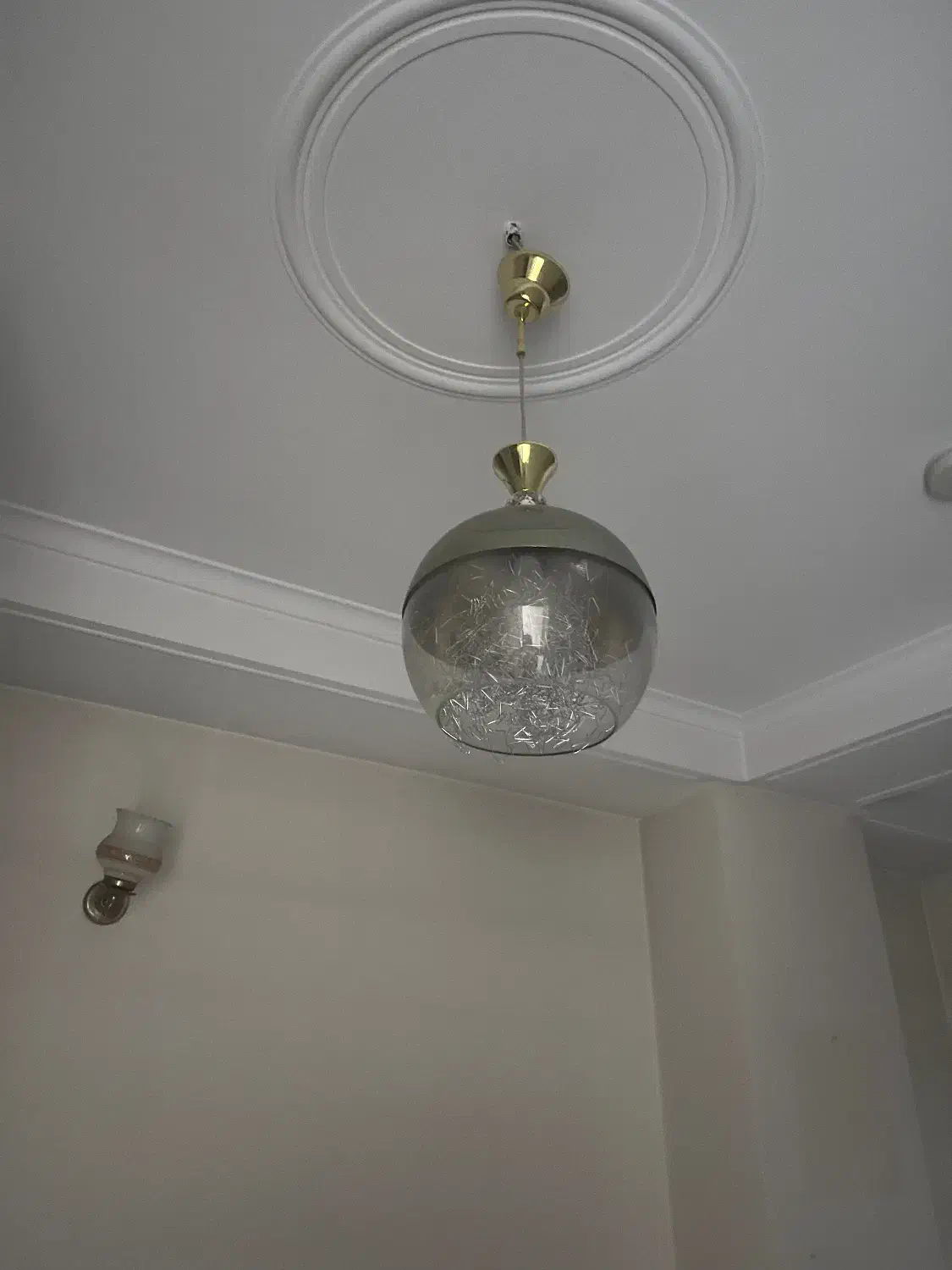 فروش 2 عدد لوستر و 2 عدد چراغ آویز|لوستر و چراغ آویز|تهران, منیریه|دیوار