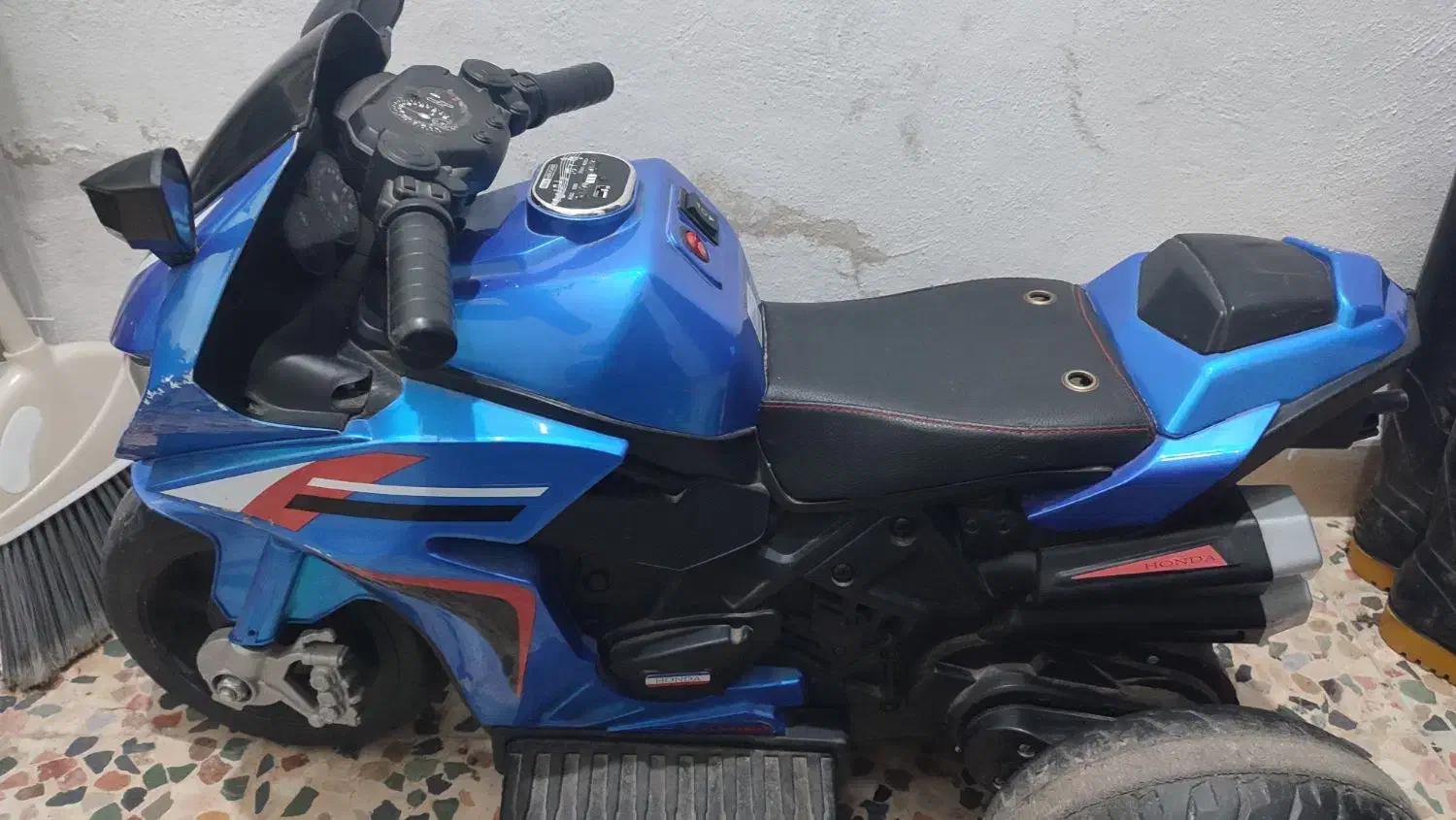 موتورشارژی|اسباببازی بچه|لاهیجان, لاشیدان|دیوار