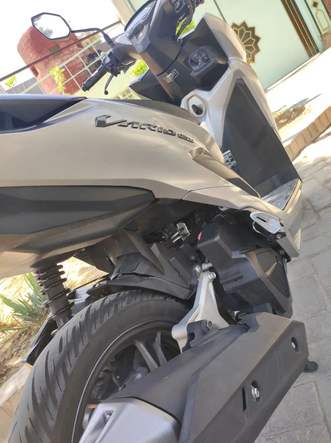 کیلیک ۱۴۰۰ تایلندی واریو ۱۴۰۰|موتورسیکلت|ری, سیزده آبان|دیوار