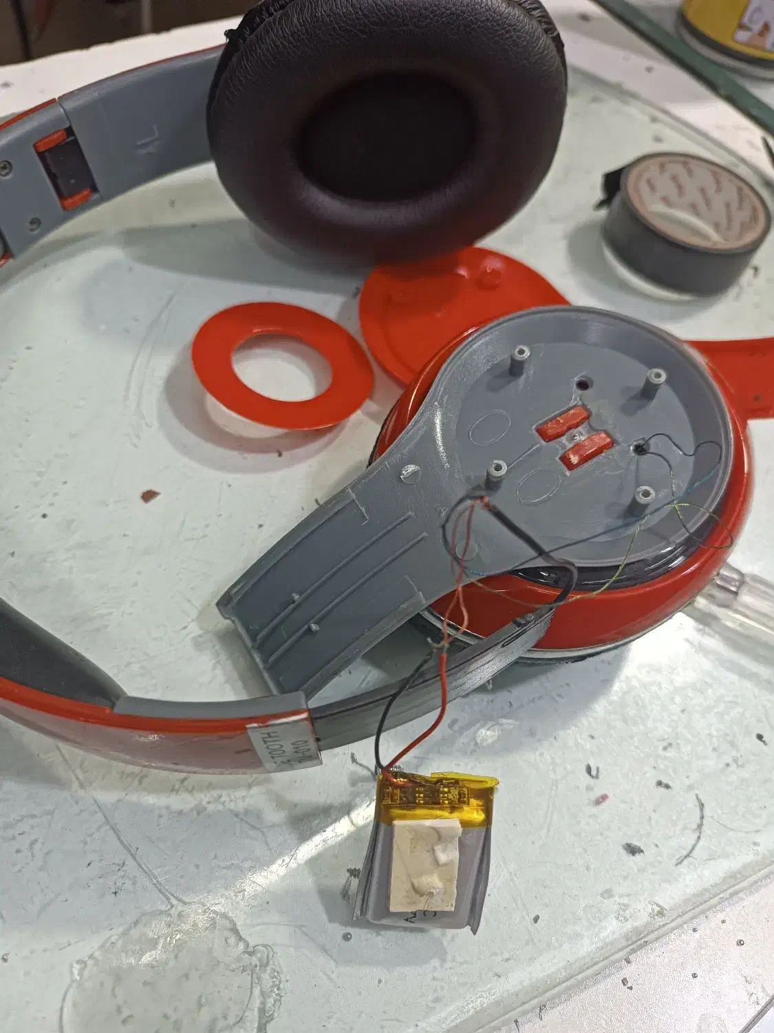 تعویض و تقویت باتری هدفون|خدمات رایانهای و موبایل|قم, زنبیل آباد|دیوار