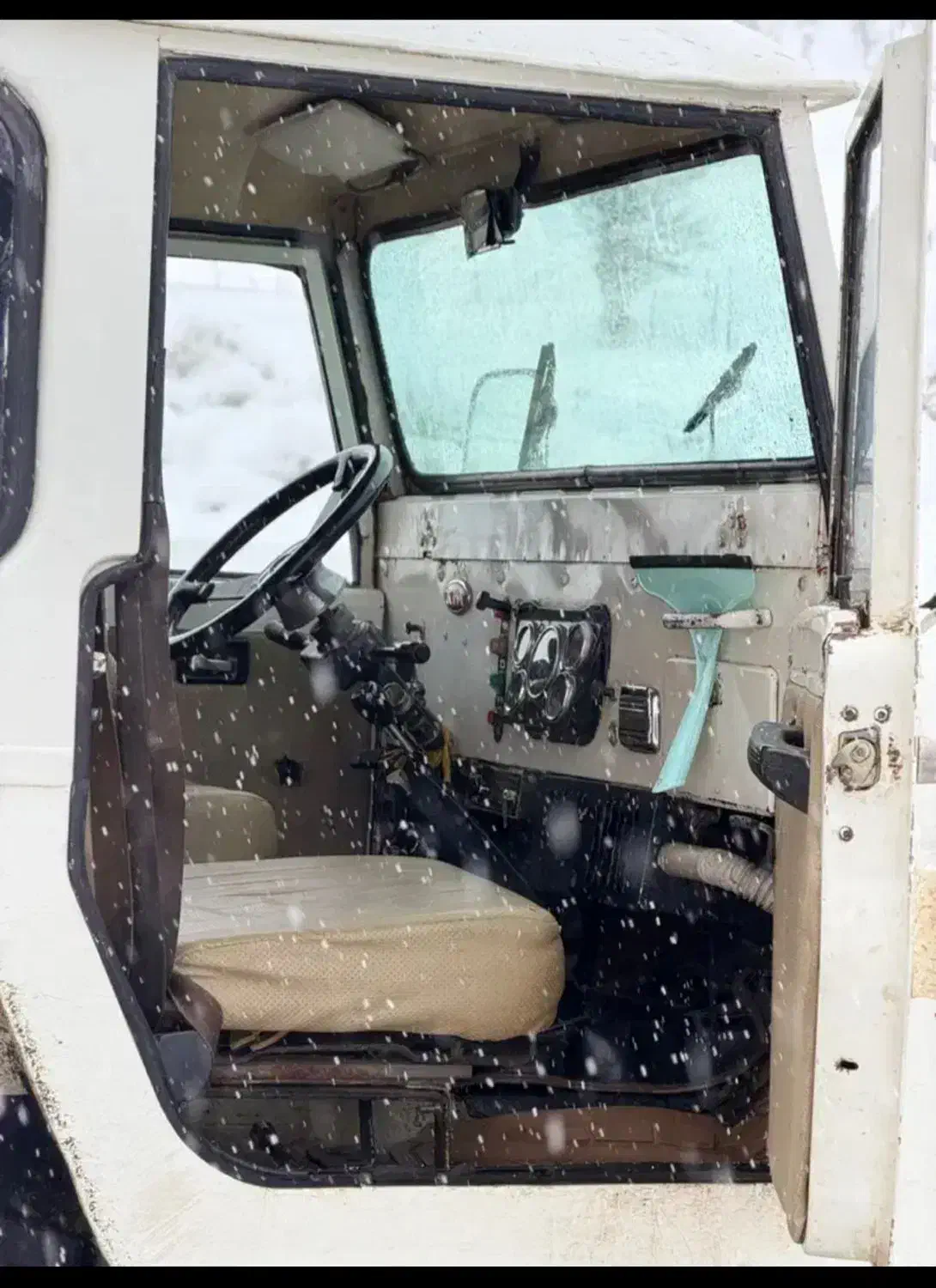 جیپ ۱۳۷۱ درجه۱ خوش قیمت|خودرو کلاسیک|سردشت, |دیوار