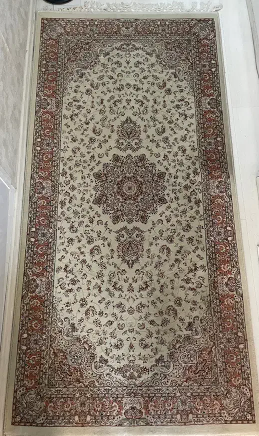 فرش ۱ در ۲|فرش|مشهد, چهارچشمه|دیوار