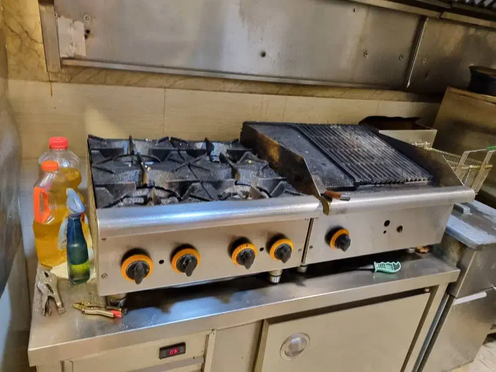 فروش لوازم کامل کافه رستوران با مجوز در پل بوسار|اجارهٔ مغازه و غرفه|رشت, بوسار|دیوار