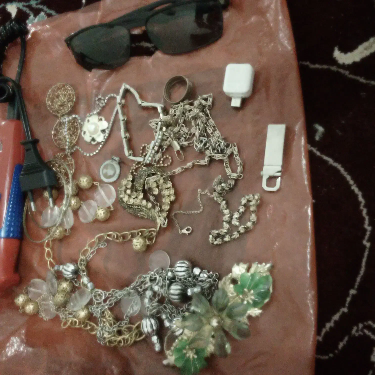 فلش.النگو.دسبند|قطعات و لوازم جانبی رایانه|نیشابور, مازول|دیوار