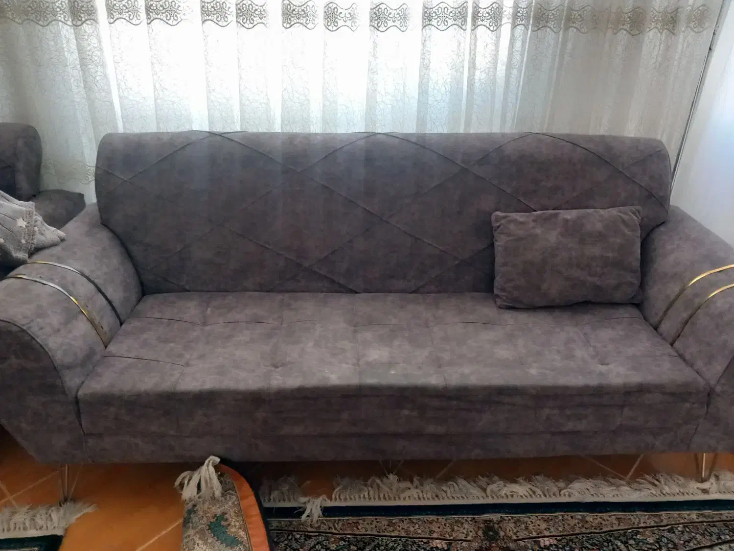 مبل راحتی در حد|مبلمان خانگی و میز عسلی|اراک, |دیوار