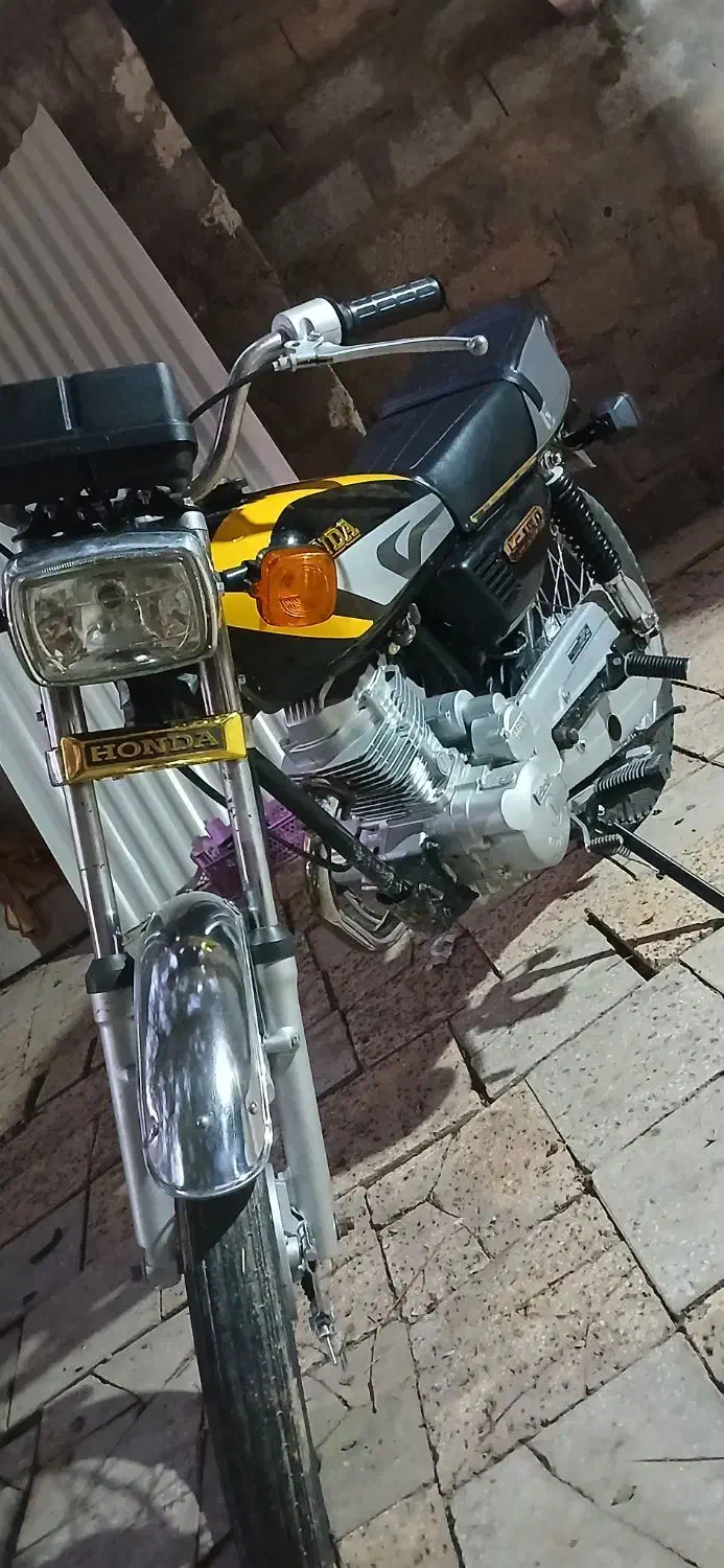 ۱۵۰ سی سی خشک|موتورسیکلت|شوشتر, |دیوار