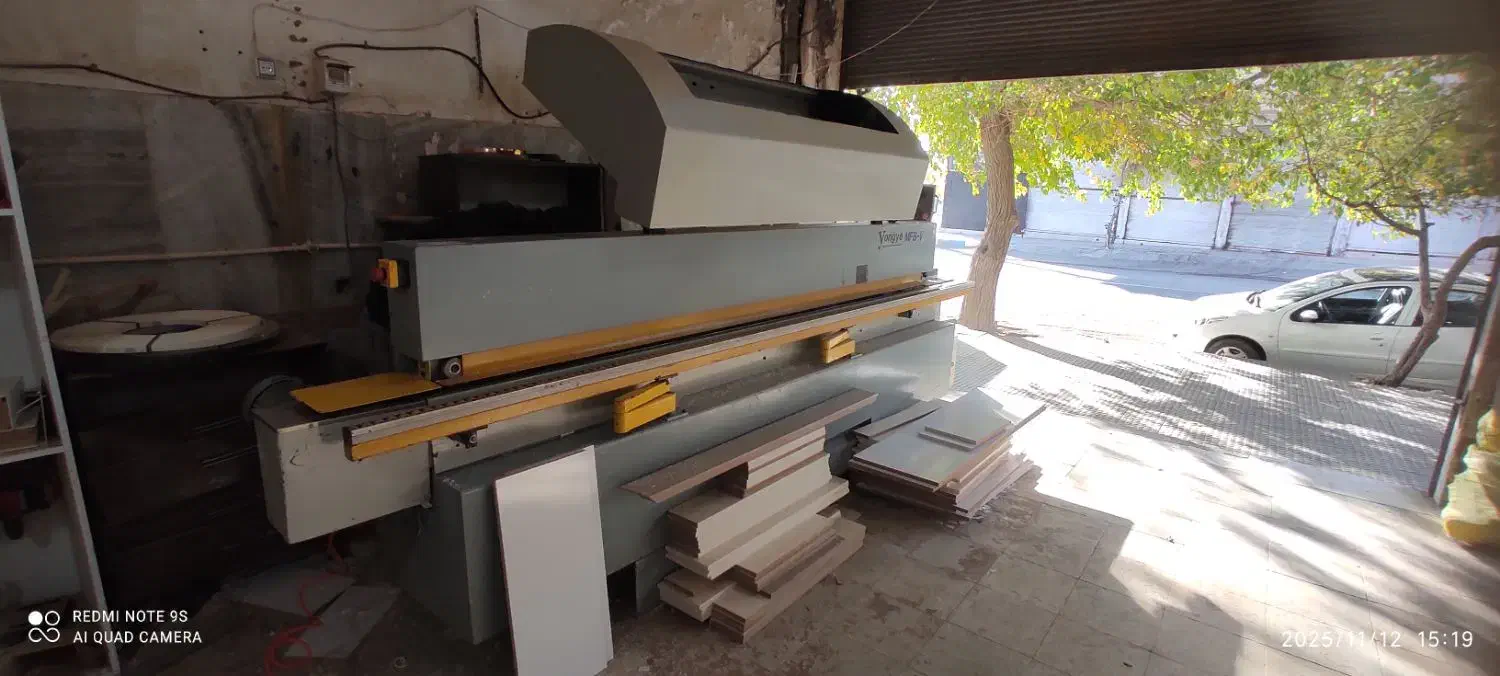 لبه چسبان|ماشین‌آلات صنعتی|هرسین, |دیوار