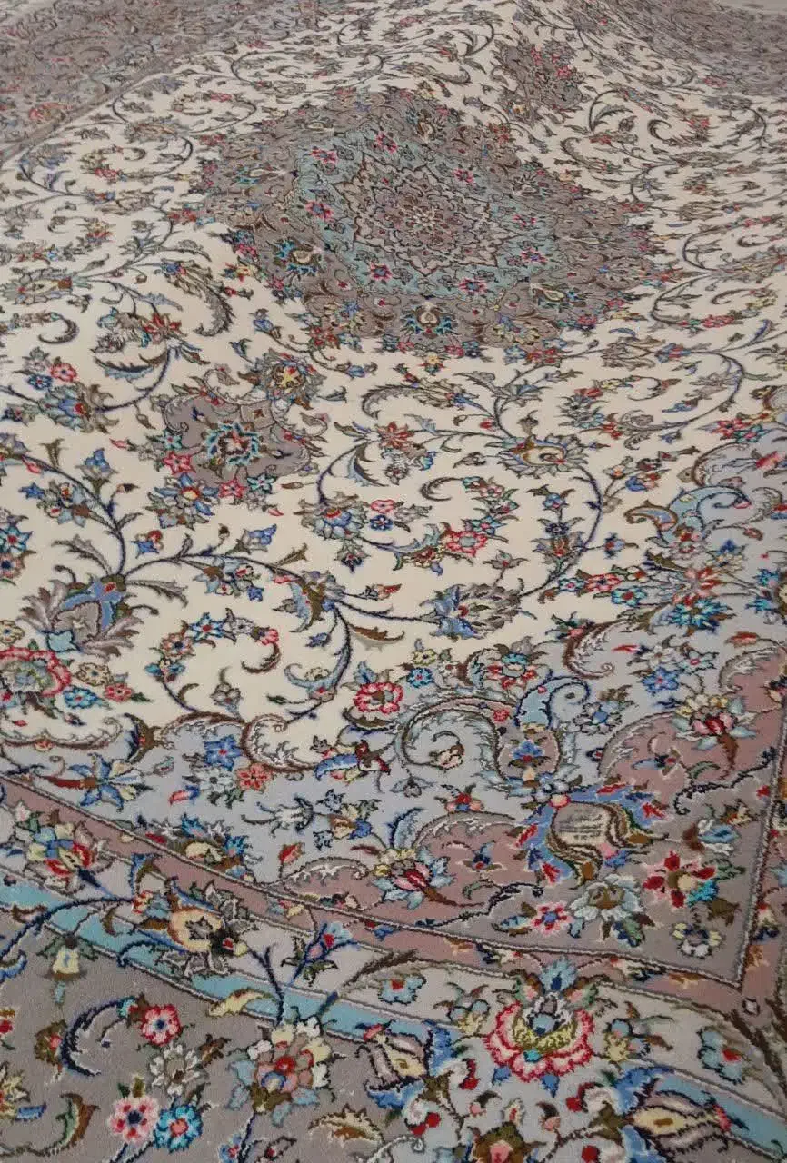 فرش دستبافت جفت ۹ متری نقشه تقدیسی|فرش|کاشان, بازار کاشان|دیوار