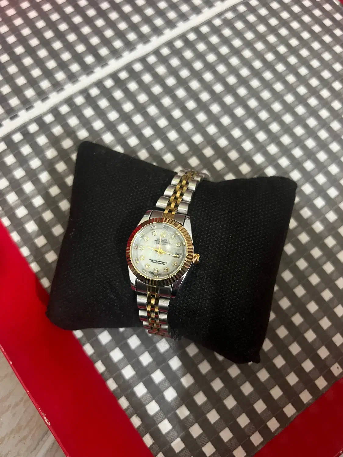 ساعت مچ|ساعت|میانه, |دیوار