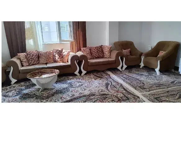 دو دست مبل راحتی|مبلمان خانگی و میز عسلی|قروه, |دیوار